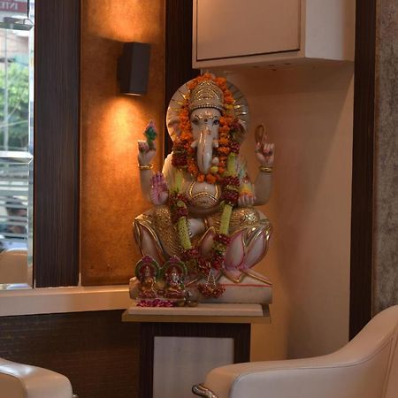 A Family Hotel Oppera Near Igi Airport New Delhi Exterior photo
