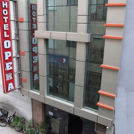 A Family Hotel Oppera Near Igi Airport New Delhi Exterior photo