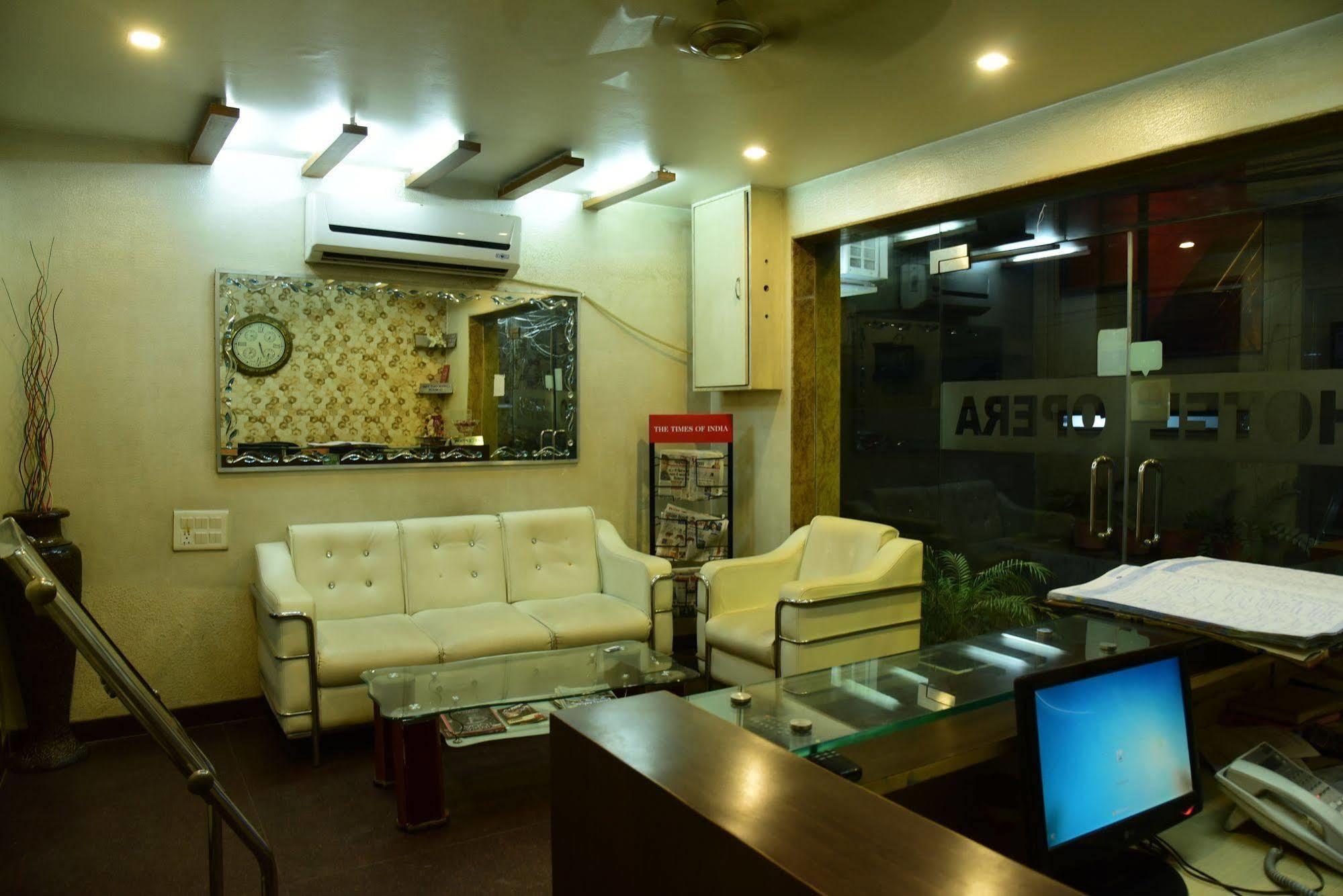 A Family Hotel Oppera Near Igi Airport New Delhi Exterior photo