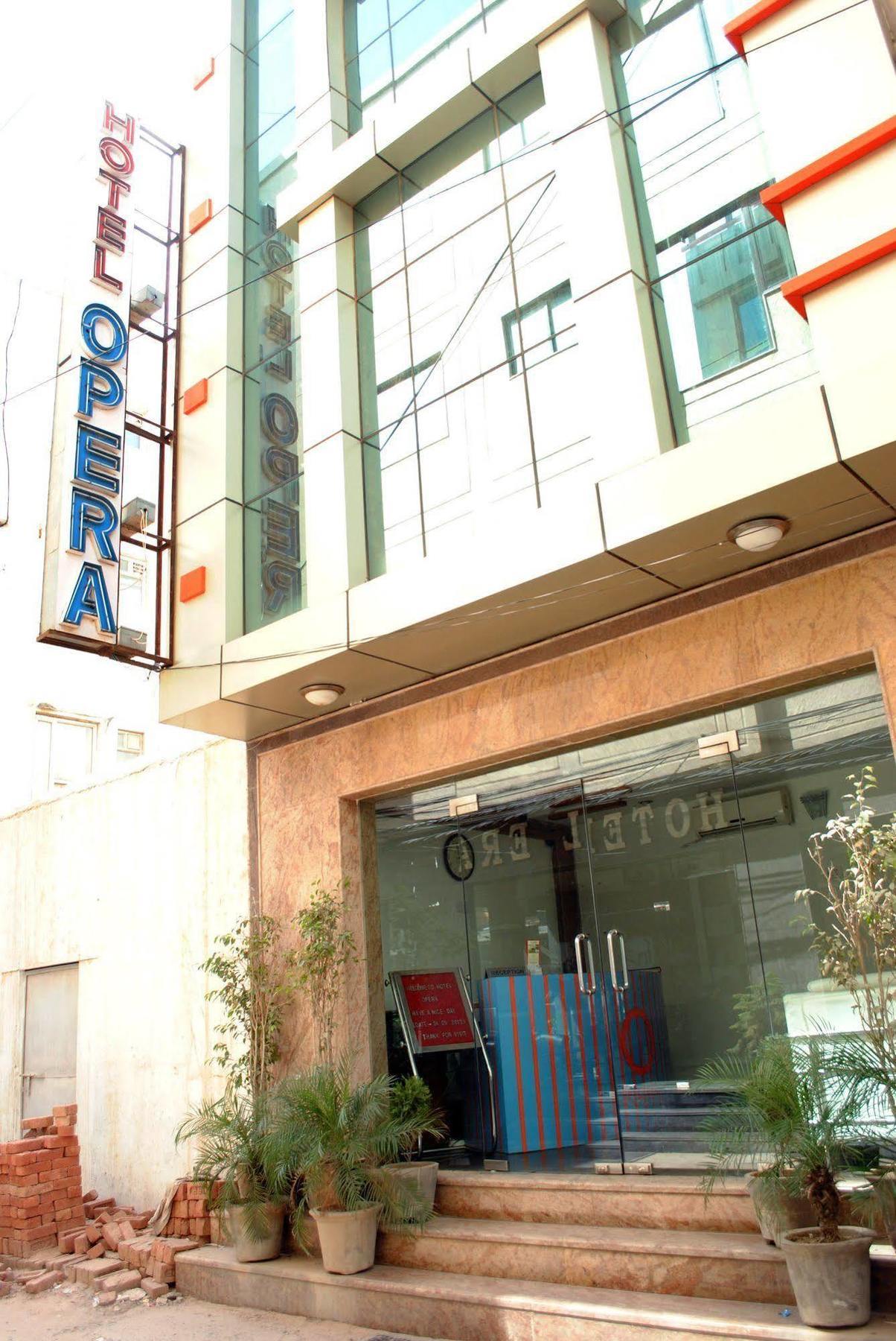 A Family Hotel Oppera Near Igi Airport New Delhi Exterior photo